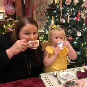 Meet your Posher, Angie